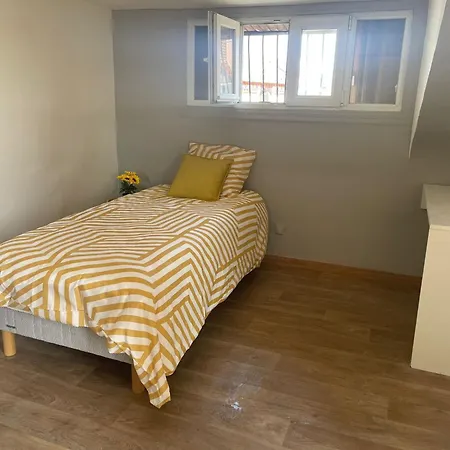 Guest house Charmante Dans Maison Confort Proche Orly Et Paris
